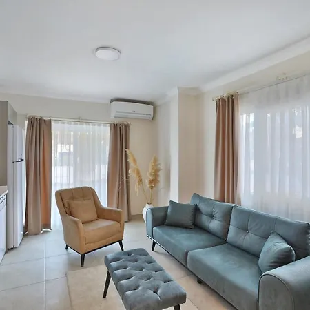 Aparthotel Lavinya Maison *