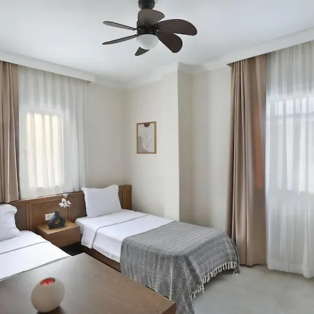 Lavinya Maison * Αλικαρνασσός